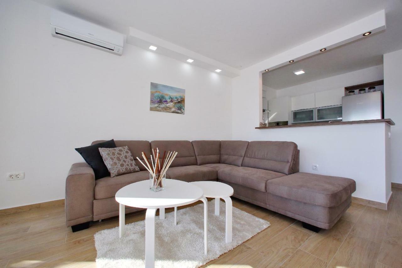 Luxury Apartments Sikiric_2 With Fantastic View On The Sea بيبينيا المظهر الخارجي الصورة